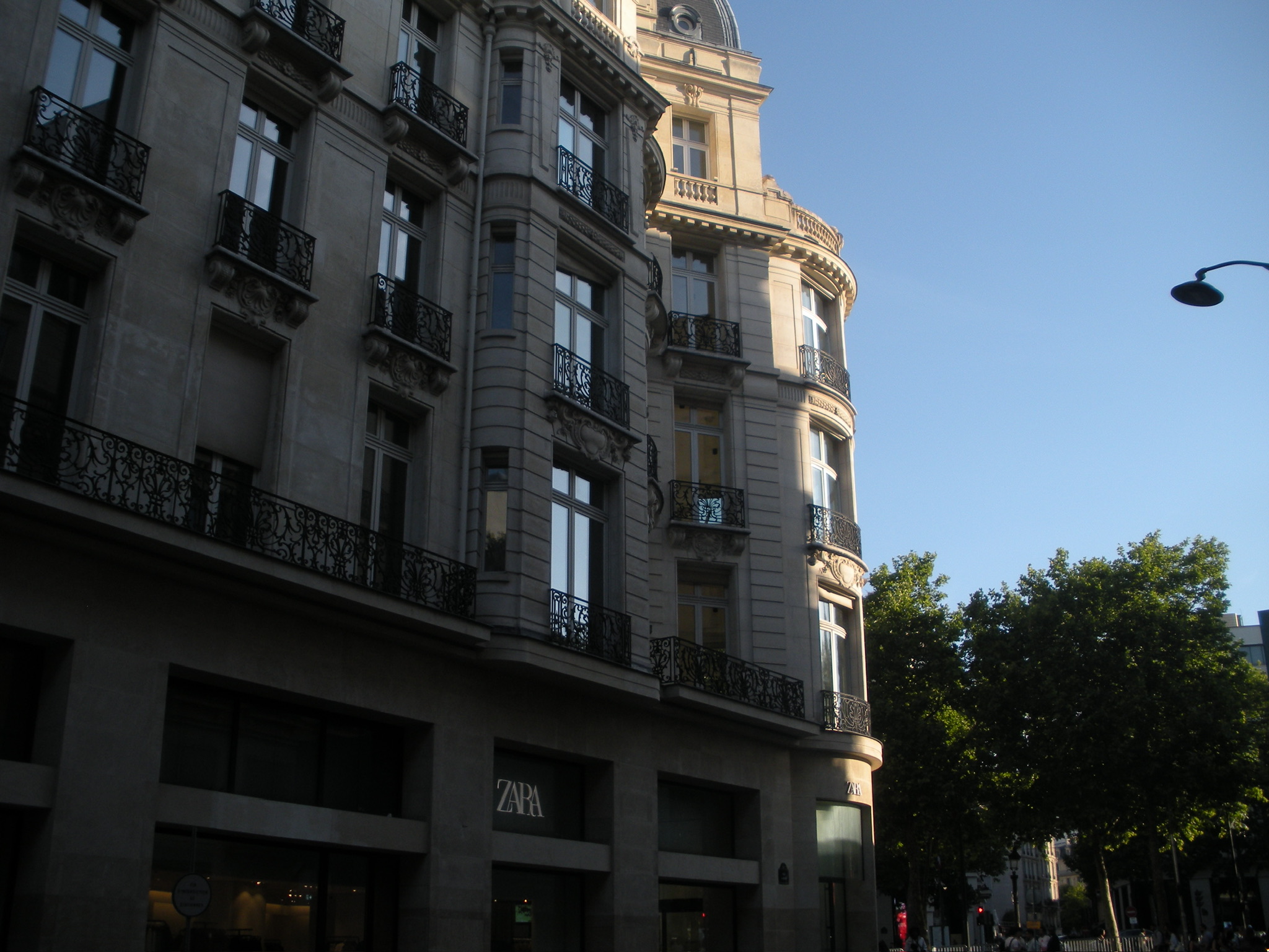 PARIS SUMMER 25 photo